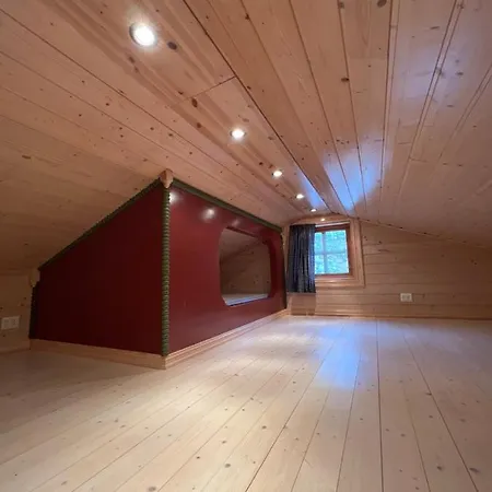 Perlen Pa Solheim I Hyen *