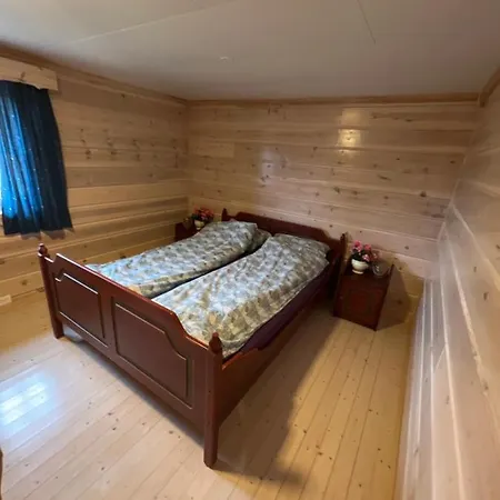 Perlen Pa Solheim I Hyen *