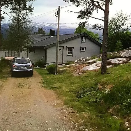 Perlen Pa I Hyen * Solheim (Sogn og Fjordane)
