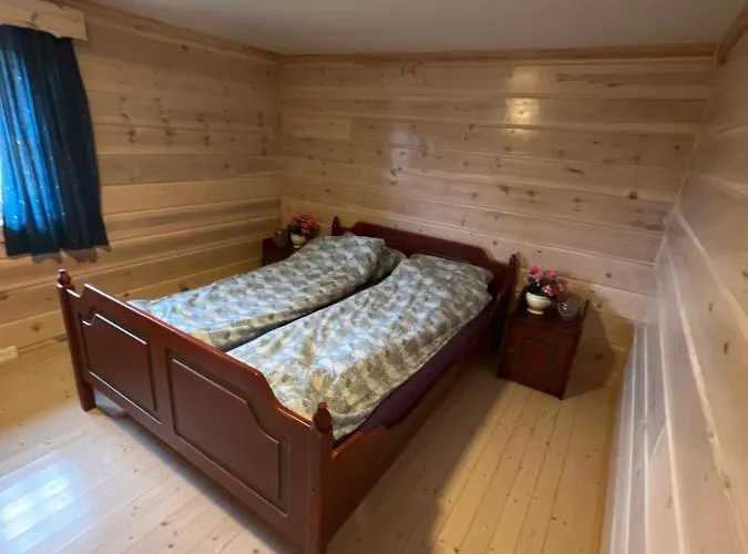 Perlen Pa Solheim I Hyen *