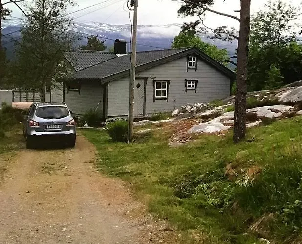 Perlen Pa Solheim I Hyen * Vereide